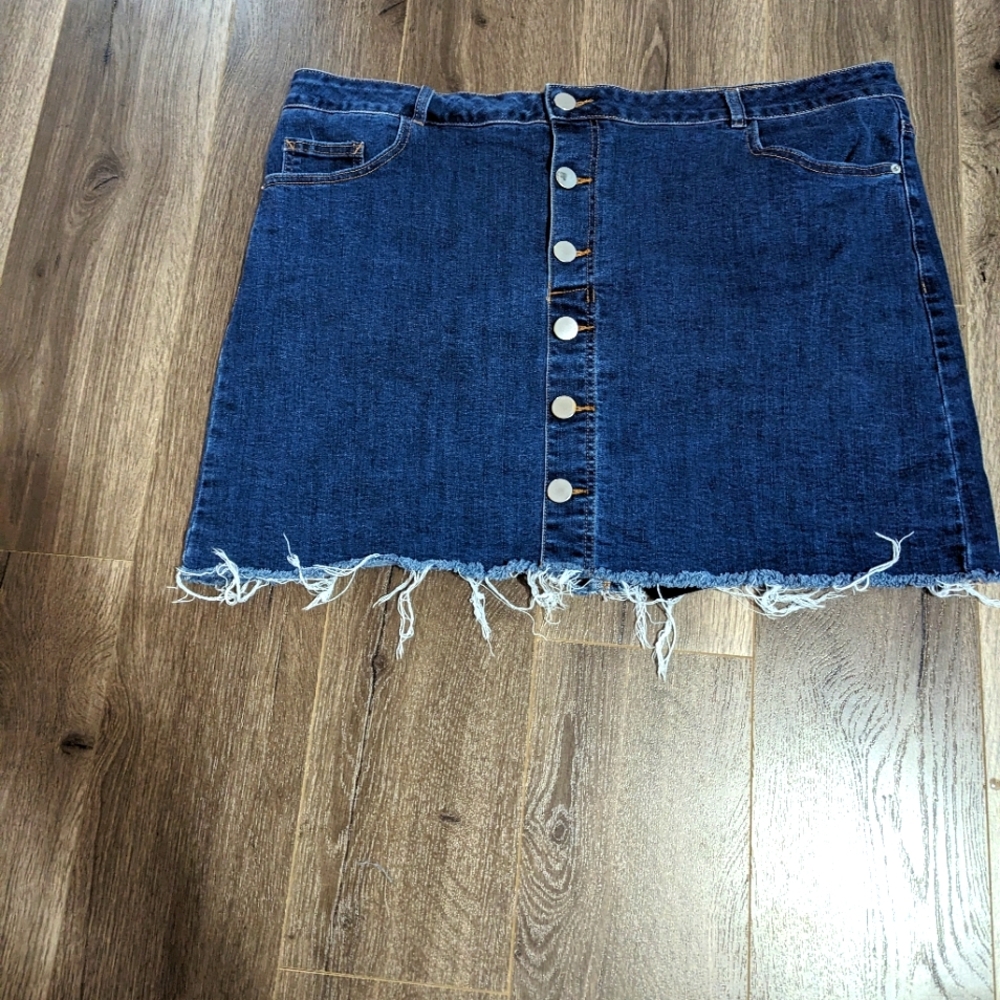 - Love and legend denim skirt. Shorts underneath. Size 20. Plus size.